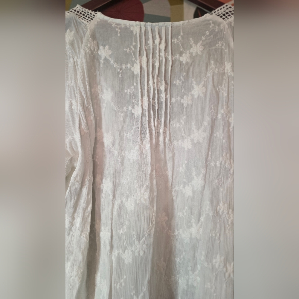 White Cold-Shoulder Top - Picture 2 of 14